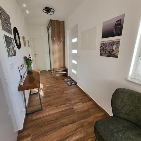 Apartamento Pegi Šimuni